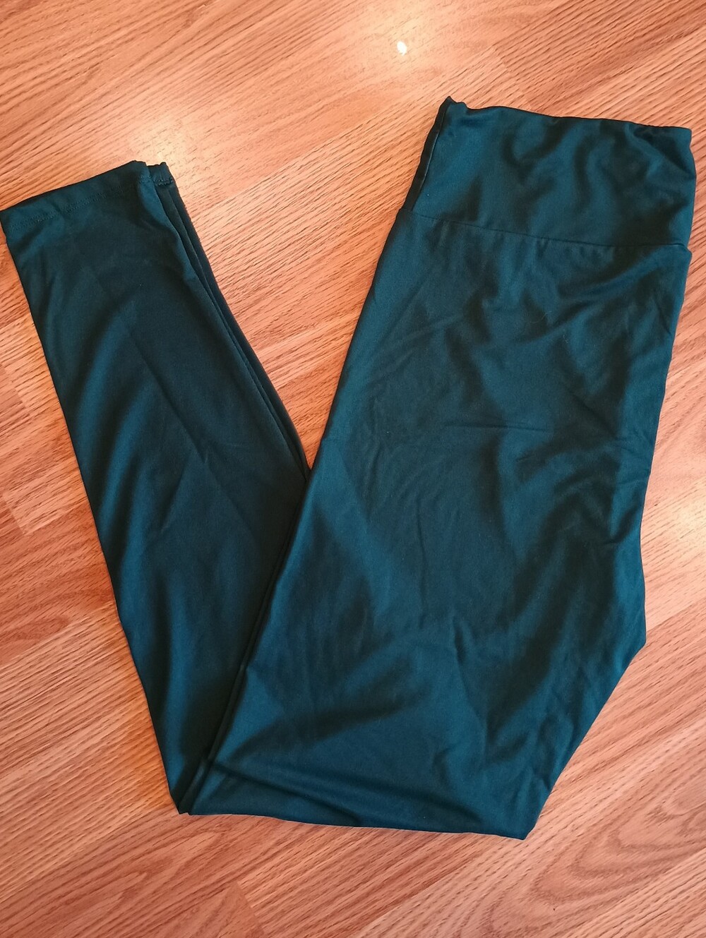 LuLaRoe Buttery Simply Comfortable Solid Dark Green Leggings Tall & Curvy TC - Picture 3 of 6